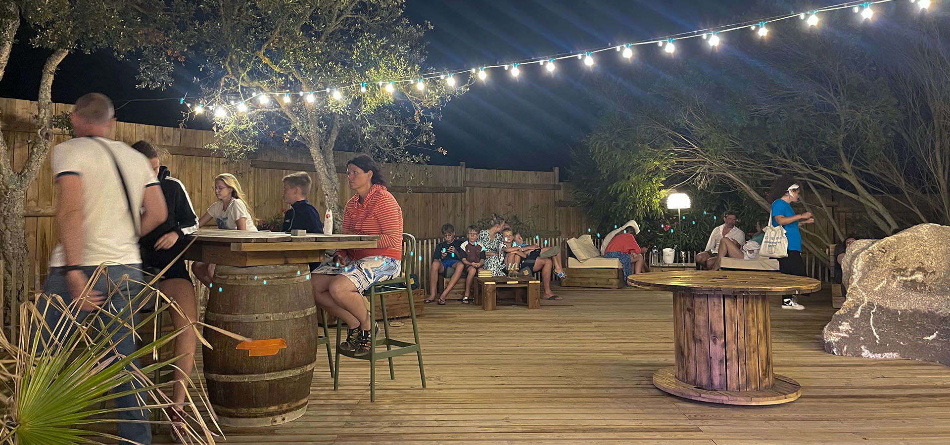 Camping kevano open space soiree salon